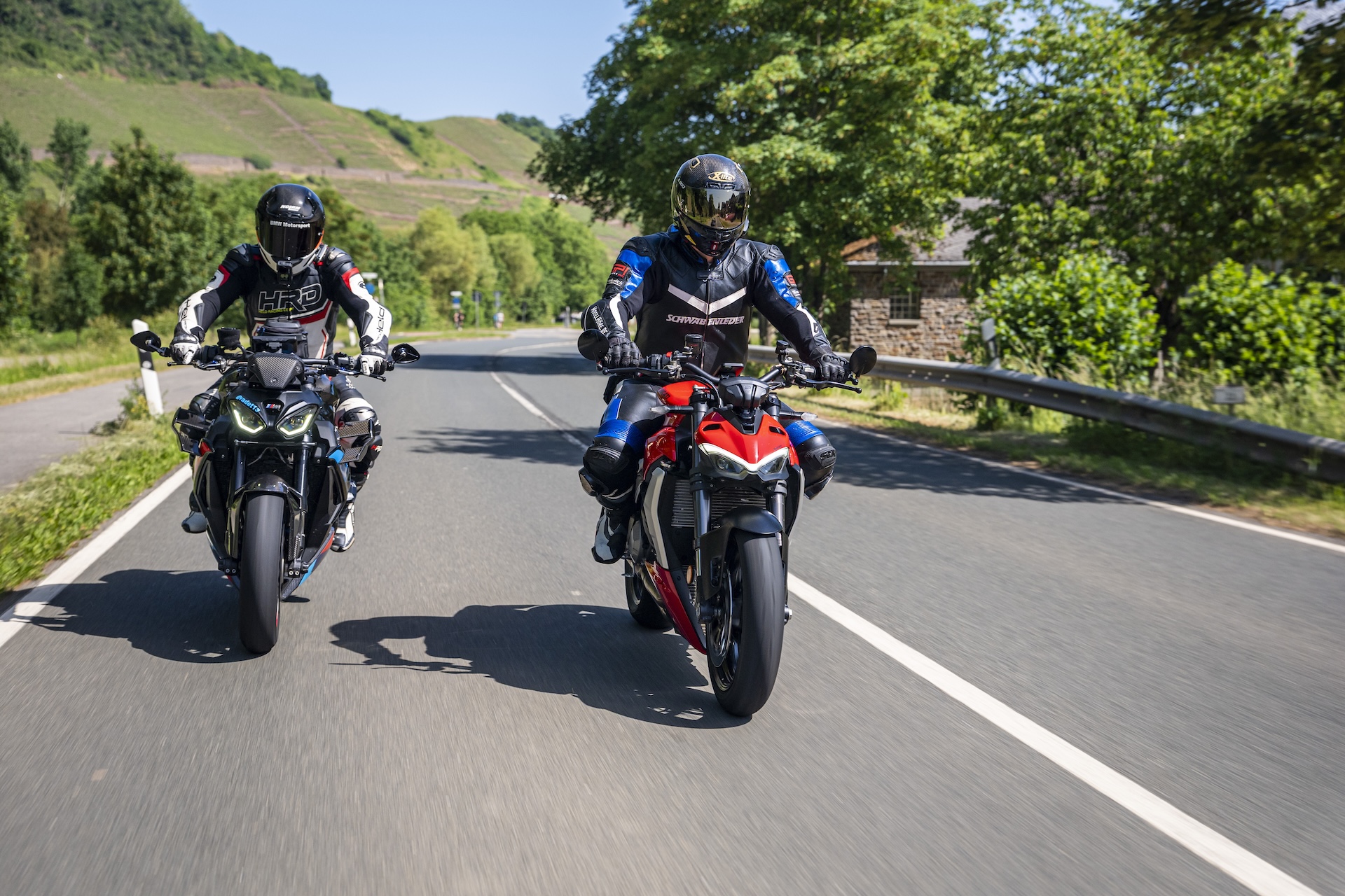 Moselhöhe - Biker beim Motorradfahren in der Moselregion rund um das Landgasthaus Moselhöhe